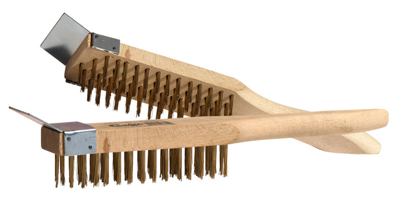 Rust removal brush 4 - row with a scraper