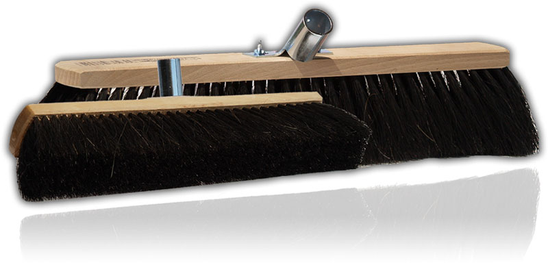 Sweeping brush natural fibre with broom handle