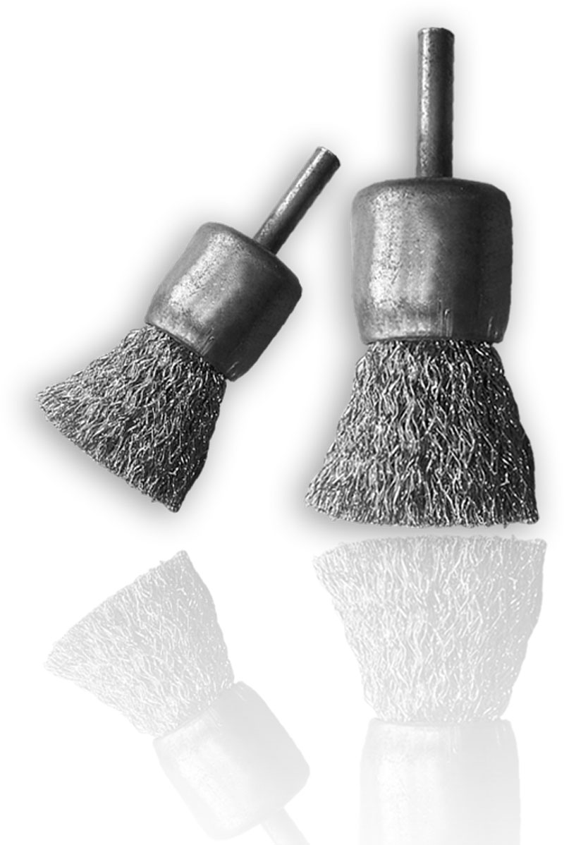 Round wire brush with handle